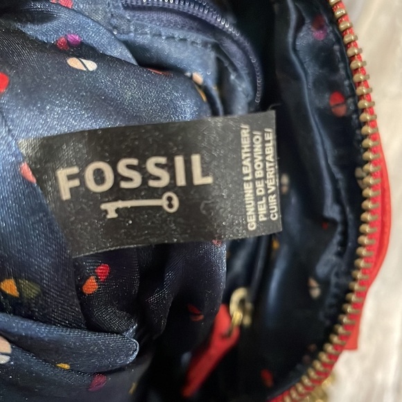 Fossil Leather Crossbody Red - Picture 7 of 7